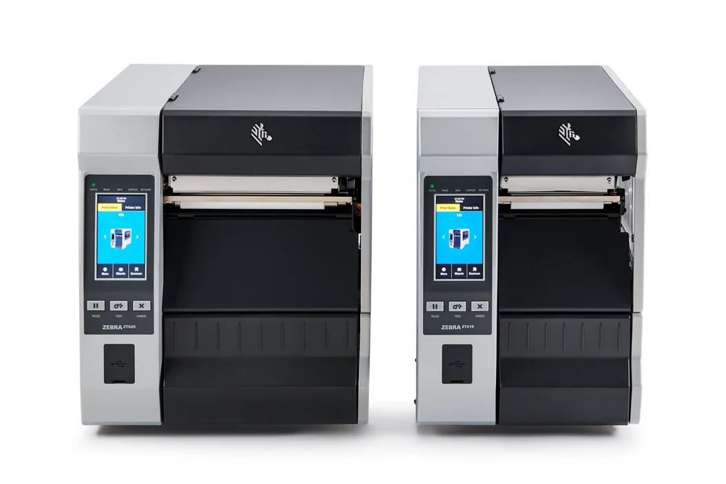 Nhóm máy in mã vạch công nghiệp Zebra ZT6 Series gồm ZT610 và ZT620 nhìn từ mặt trước